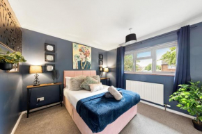 Large 3 Bed Home With Double Driveway & Garden